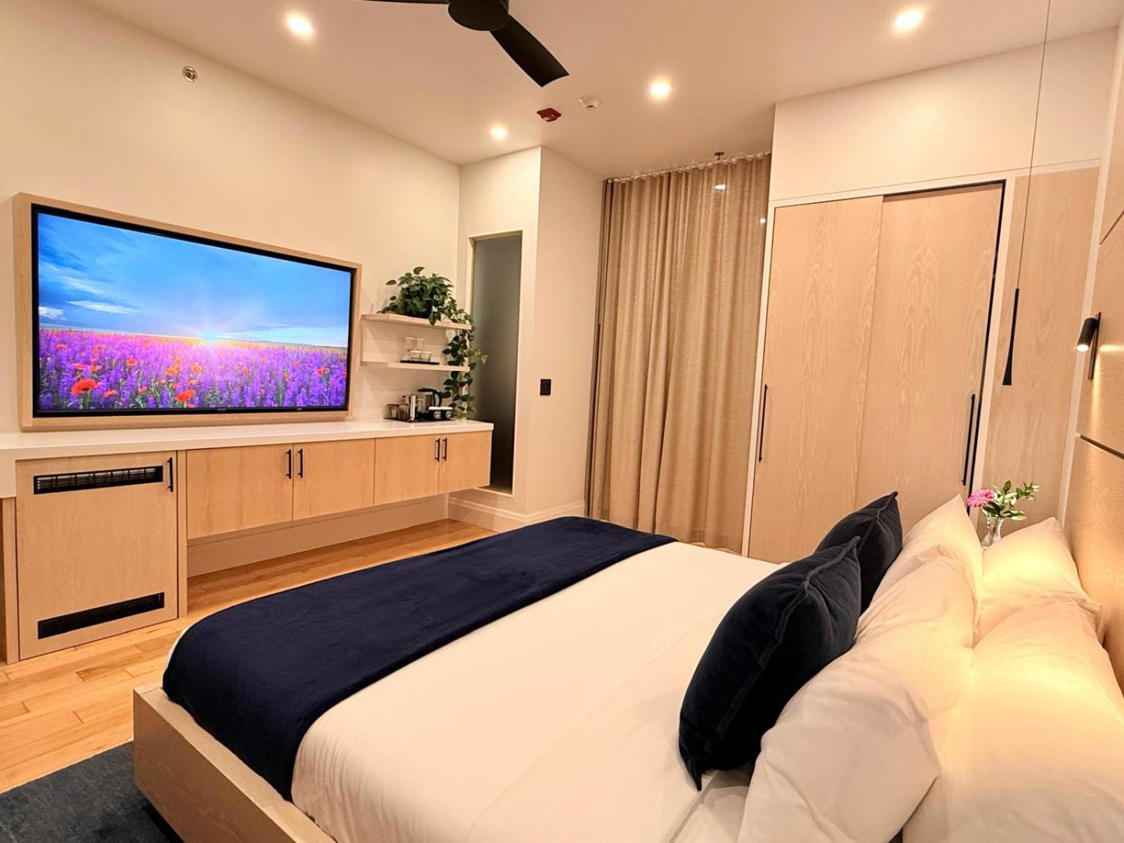 ホテル Cribs On Main ピクトン エクステリア 写真